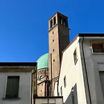 All'ombra Del Carmine Daire