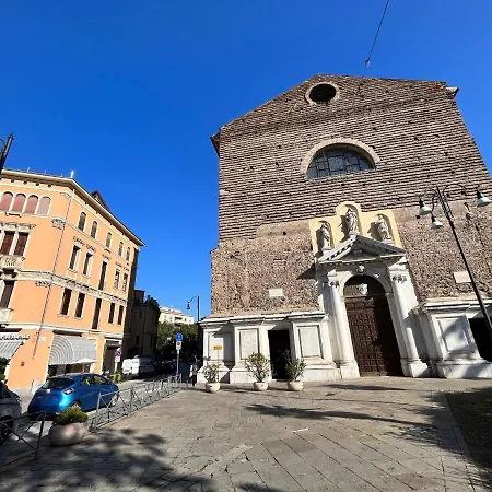 All'ombra Del Carmine *