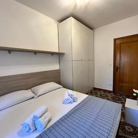 All'ombra Del Carmine *