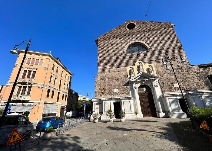 All'ombra Del Carmine *