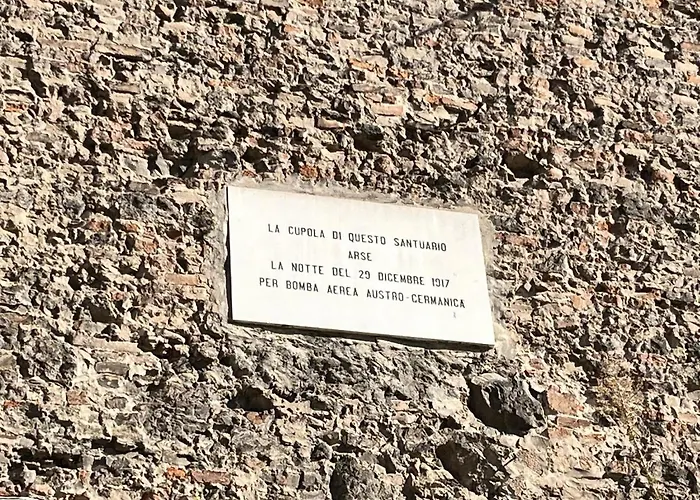 All'ombra Del Carmine Padova